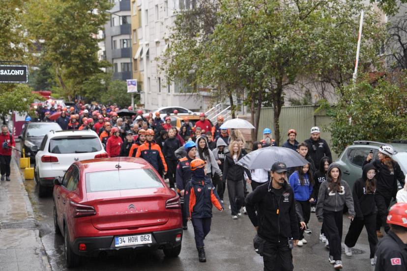 KARTAL’DA TSUNAMİ TATBİKATI YAPILDI