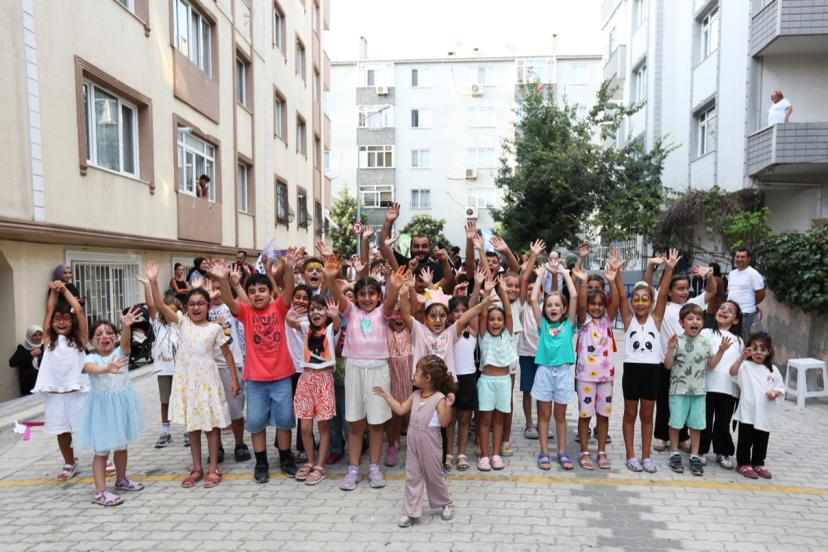 KÜÇÜKÇEKMECE’DE ‘SOKAKTA OYUN VAR’