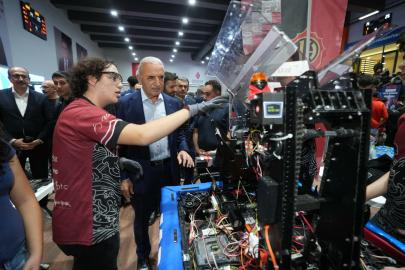 GELECEĞİN DAHİLERİ ÜMRANİYE’DE YARIŞTI