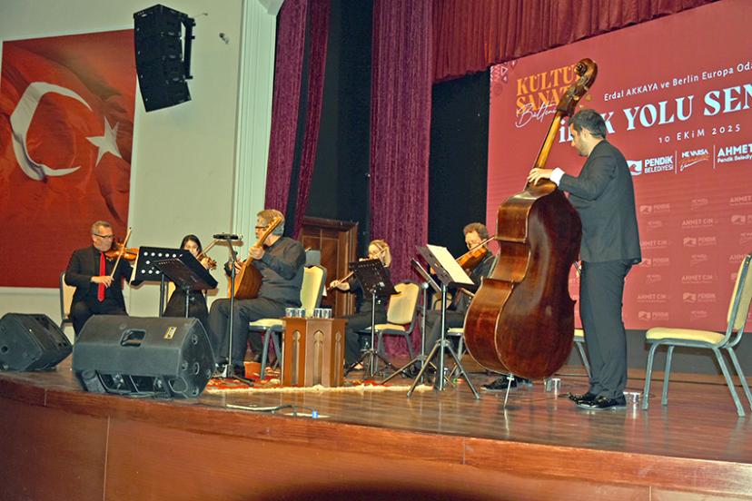 İPEK YOLU SENFONİSİ PENDİK’TE MÜZİKSEVERLERLE BULUŞTU