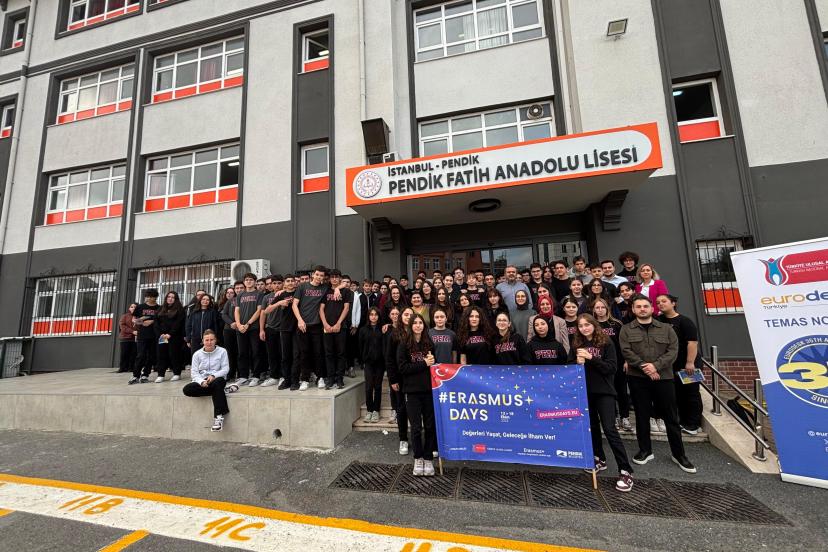 PENDİK BELEDİYESİ GENÇLERİ AVRUPA FIRSATLARIYLA BULUŞTURDU