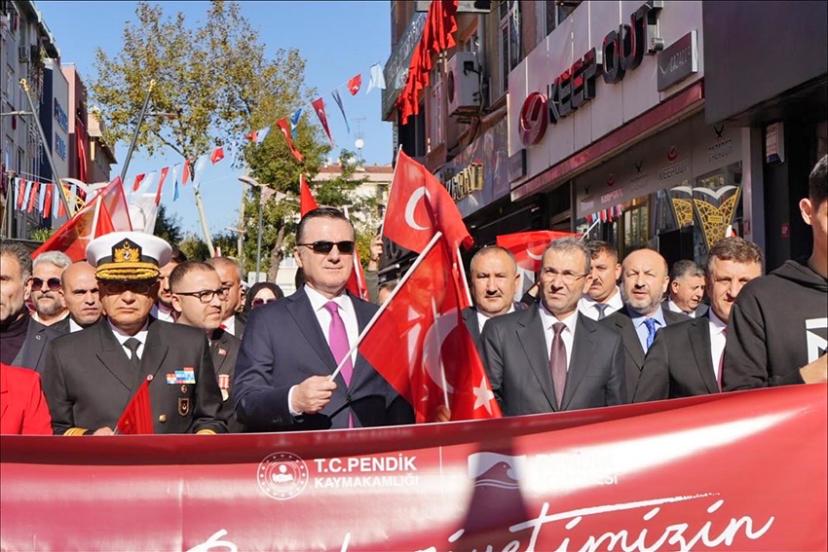 PENDİK’TE CUMHURİYETİN 102. YILI COŞKUYLA KUTLANDI