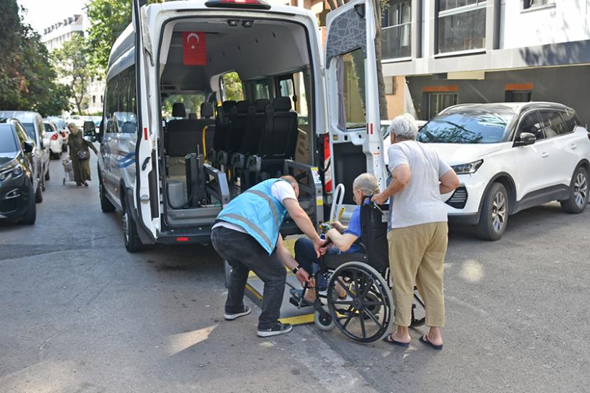 PENDİK’TE ENGELLİ VATANDAŞLARA ULAŞIM KOLAYLIĞI