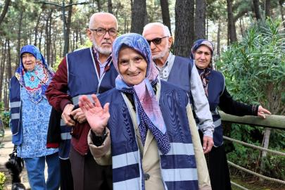 ÜMRANİYE BELEDİYESİ’NDEN DÜNYA YAŞLILAR GÜNÜ’NE ÖZEL ETKİNLİK