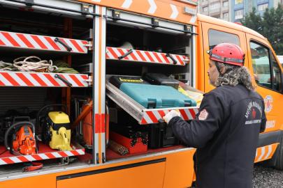 Ümraniye Belediyesi’nden Liselerde Arama Kurtarma Eğitimi