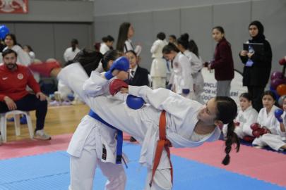 Kartal’da Dostluk Ruhu: Karate ve Kick Boks Müsabakası