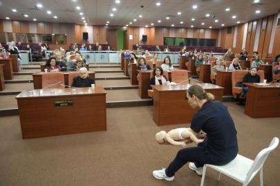 Kartallı Kadınlara Temel İlk Yardım Eğitimi