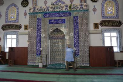 Kartal Belediyesi’nden İbadethanelerde Bayram Temizliği