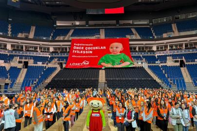 LÖSEV’den İstanbul’da Koli Koli Mutluluk