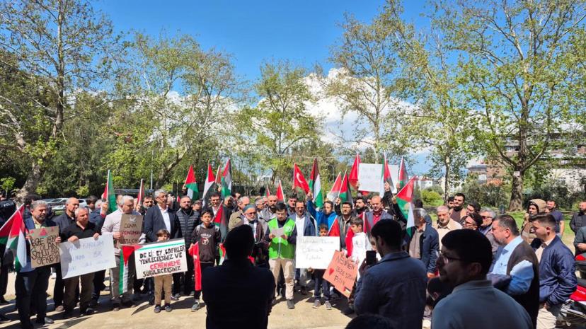 102 Üniversitede İsrail’in Saldırılarına Karşı Basın Açıklaması Yapıldı