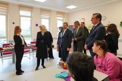 Ahmet Cin’e Sosyal Hizmetler Övgüsü