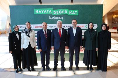 Bağımsız Kart Kamuoyuna TanıtıldıBağımsız Kart Kamuoyuna Tanıtıldı