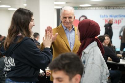 Kitap Bizim Her Şeyimiz: İlk Emir ‘Oku’