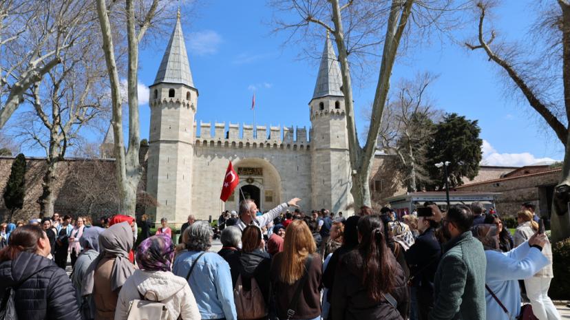 Küçükçekmece’de Kültür ve Sanat Gezileri Devam Ediyor