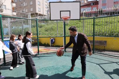 Bağcılar spor sahalarıyla donatıyor