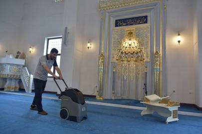 Pendik'te Camiler Bayramda Lavanta Kokacak