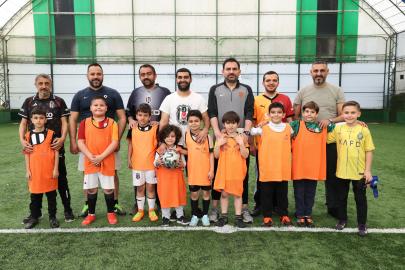Küçükçekmece’de Babalar ve oğulları futbol heyecanı yaşadı