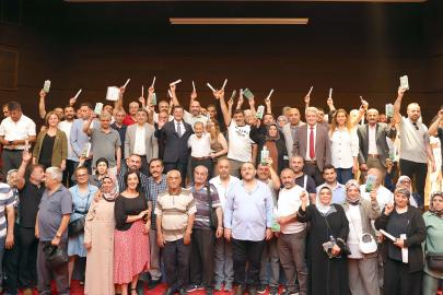 Çekmeköy'de 40 Yıllık Tapu Çilesi Bitti! 199 Aile Tapusuna Kavuştu