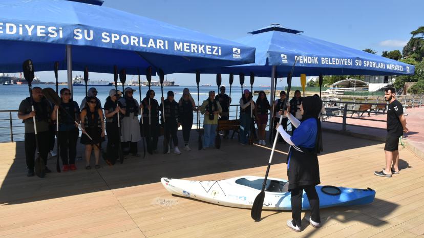 Pendik Belediyesi Su Sporları Merkezi Sezonu Açtı