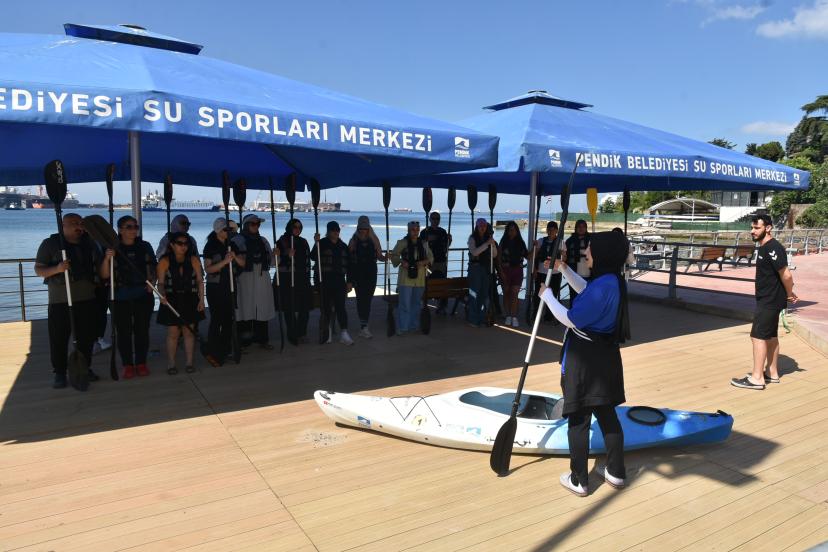 Pendik Belediyesi Su Sporları Merkezi Sezonu Açtı