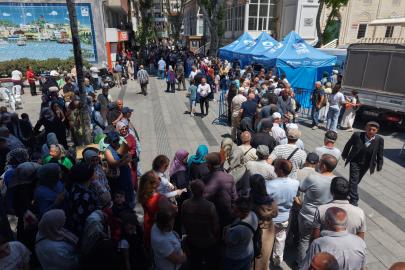 Pendik’te Aşure Bereketi: 20 Bin Kişiye Muharrem Paylaşımı