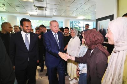Cumhurbaşkanı Recep Tayyip Erdoğan AK Parti İstanbul İl Başkanlığını Ziyaret Etti