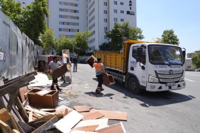 Kartal'da Hacimli Atıklar Toplanıyor