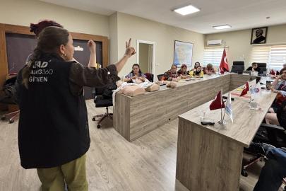 Maltepe Belediyesi’nden Gönüllülere Afet Eğitimi