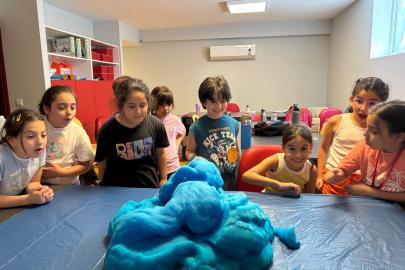 Maltepe'de Çocuklar Yaz Tatilini Bilim, Sanat Ve Kültürle Değerlendiriyor