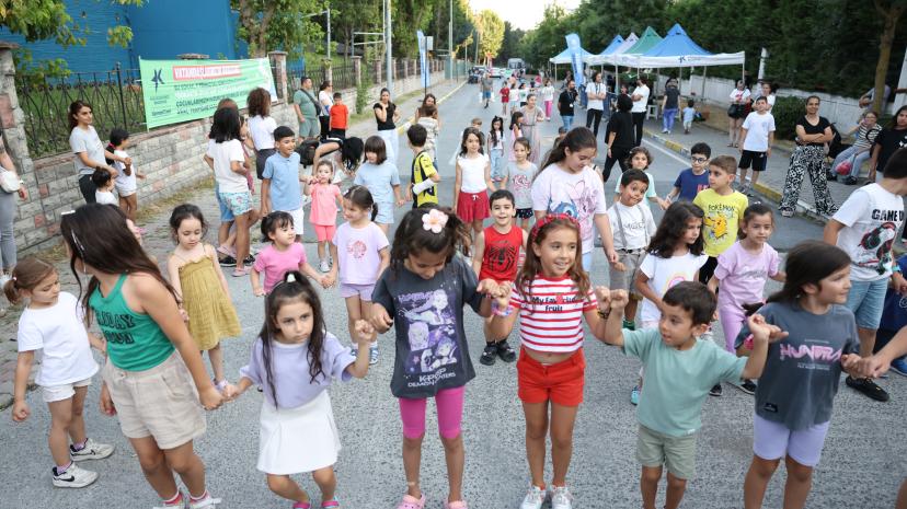 "Sokakta Oyun Var" Çocuklarla Buluştu