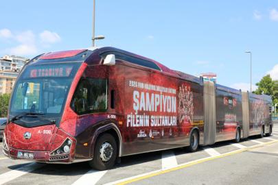 İETT’den Şampiyonlara Özel Araç