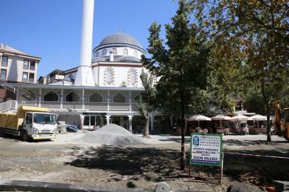 Kemerburgaz Meydanı Yenileniyor