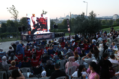 Küçükçekmece’de Açık Havada Sinema Keyfi