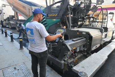Pendik Çarşı’da Asfalt Çalışması Başladı
